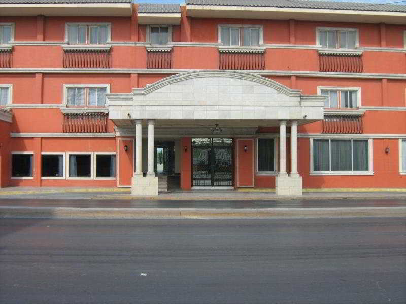 Hotel El Camino Inn & Suites Reynosa Εξωτερικό φωτογραφία